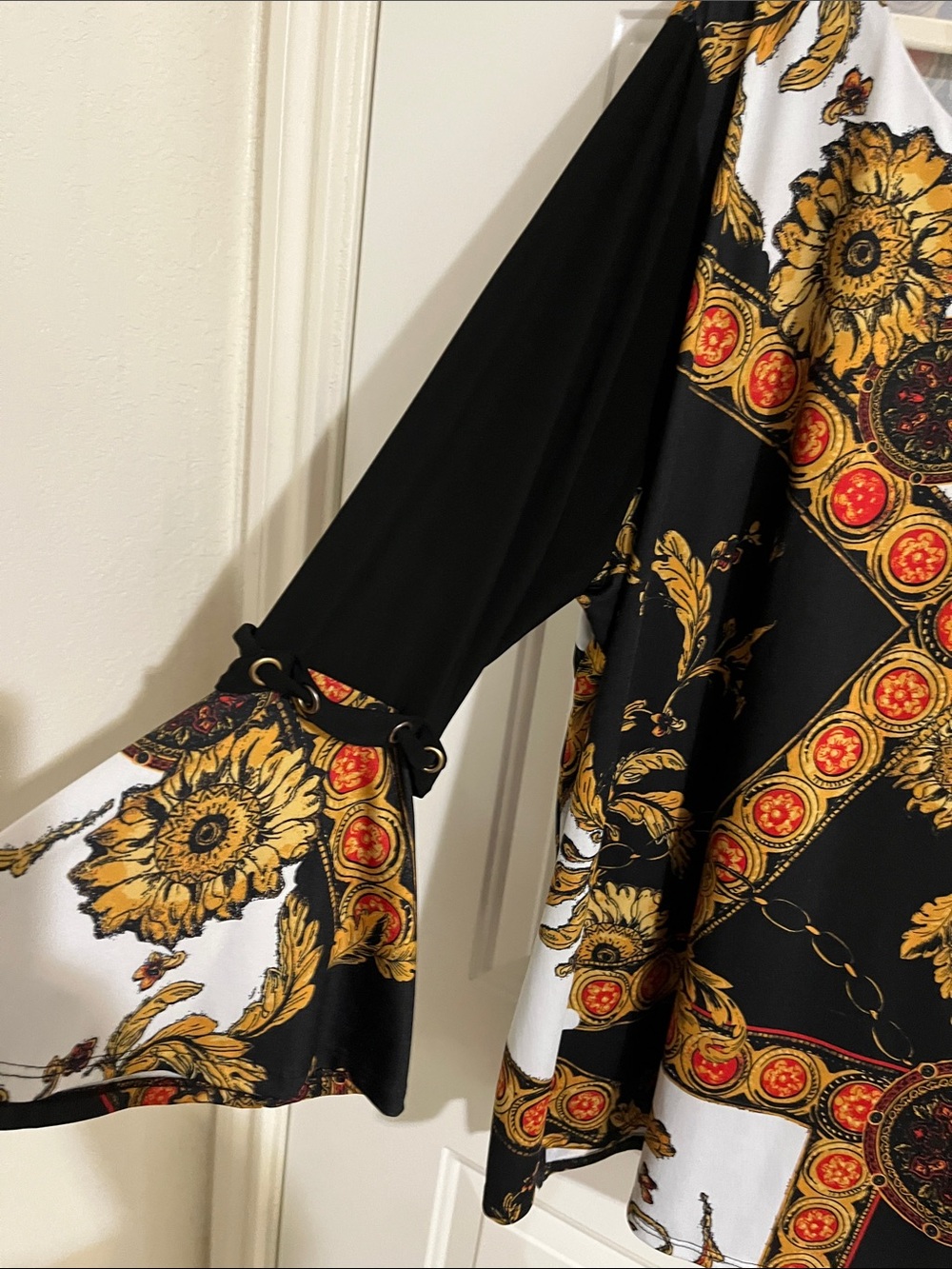 NY Collection Black, White & Gold Baroque Print Tunic - Picture 3 of 6